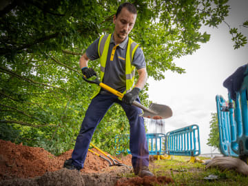 Roughneck | Mini Shovel, Round Point
