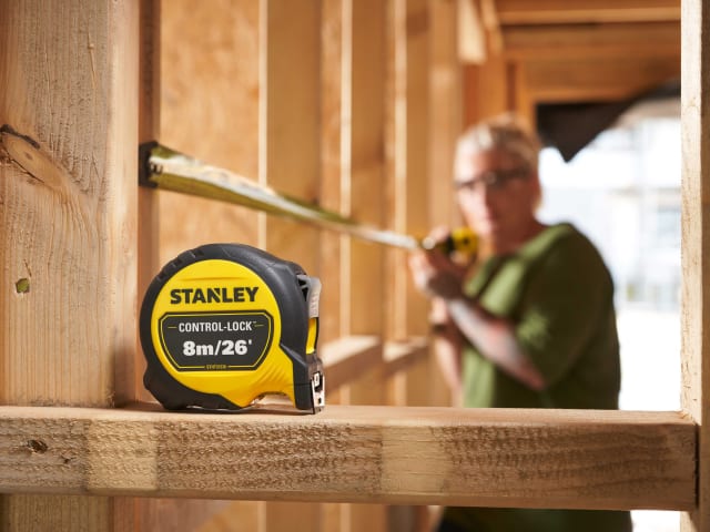 STANLEY® CONTROL-LOCK 8M/26' (25mm wide) Tape Measure