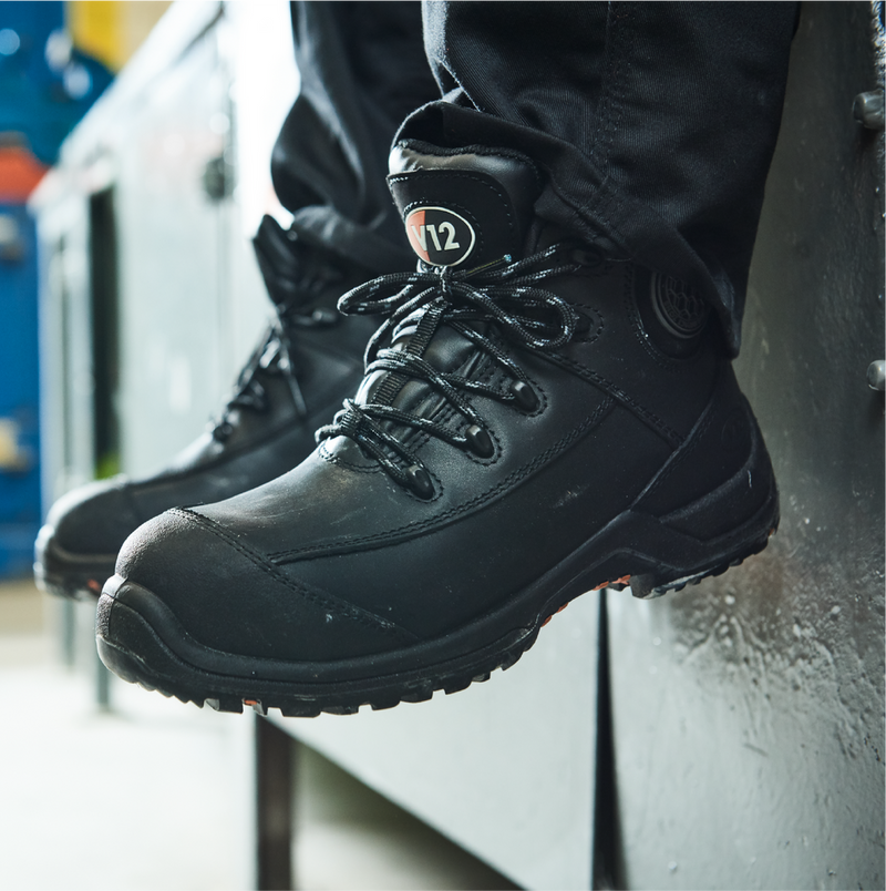 V12 Intrepid IGS Women’s Hiker - Black S3 SRC HRO